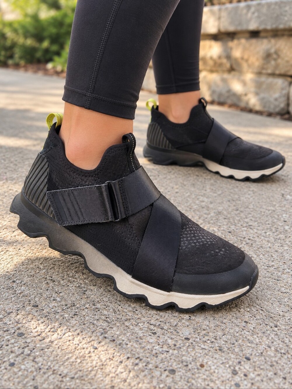 Sorel Kinetic Sneak In Black Size 8